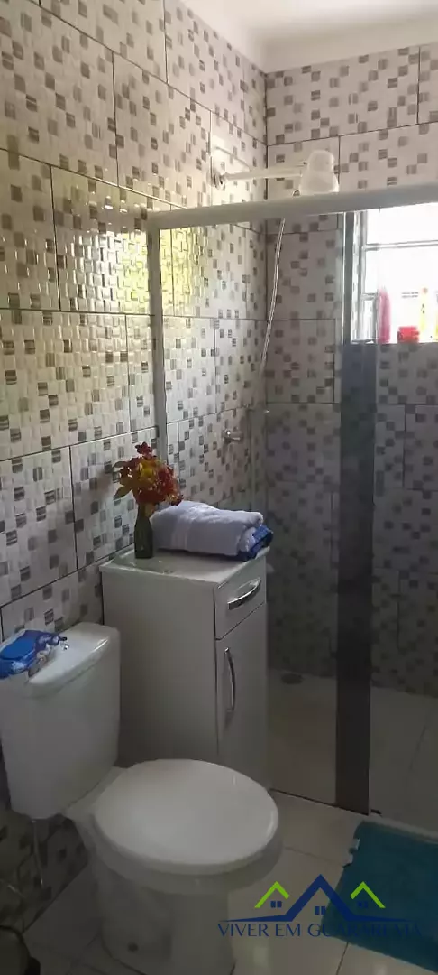 3 CASAS NO MESMO TERRENO NO CENTRO DE GUARAREMA — Miniatura 8