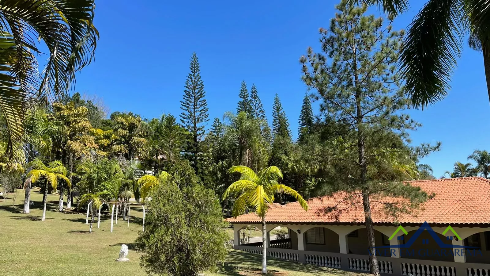 BELÍSSIMA CHÁCARA À VENDA EM JACAREI — Miniatura 6