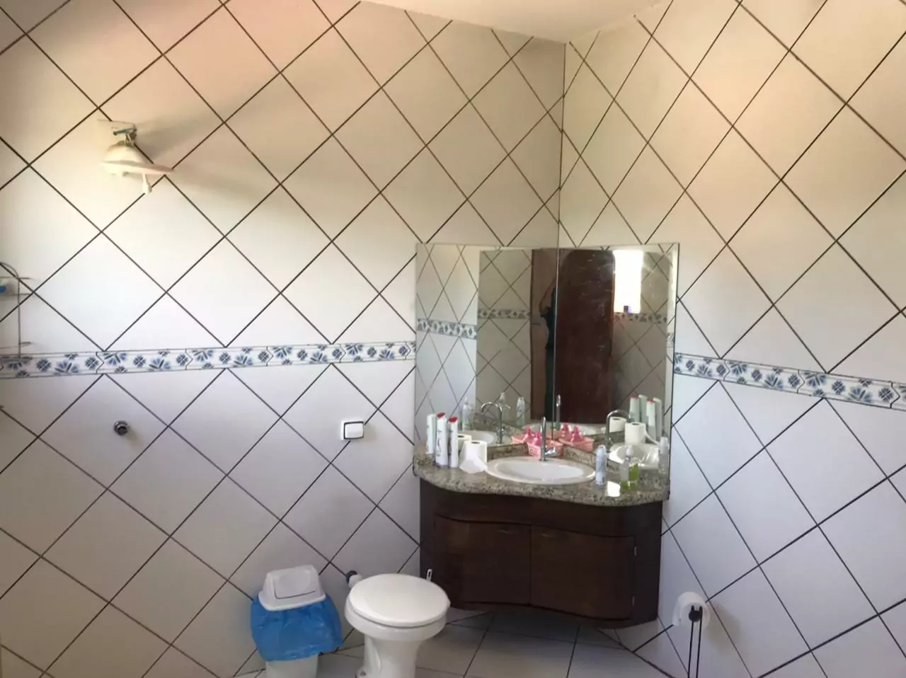 CASA NO BAIRRO VALE DOS EUCALIPTOS — Miniatura 19