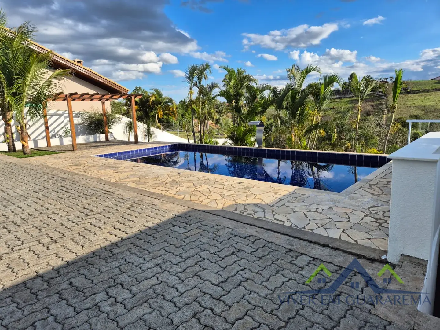 CASA ENCANTADORA PARA LOCAÇÃO NO RESIDENCIAL LAGO DOURADO — Miniatura 35
