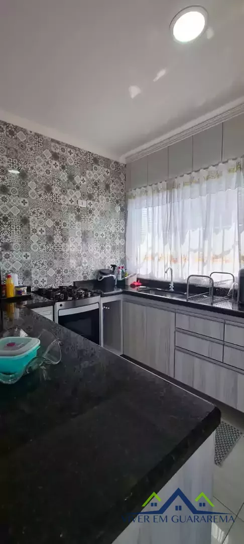 AMPLA E BELA CASA PRÓXIMO AO CENTRO — Miniatura 6