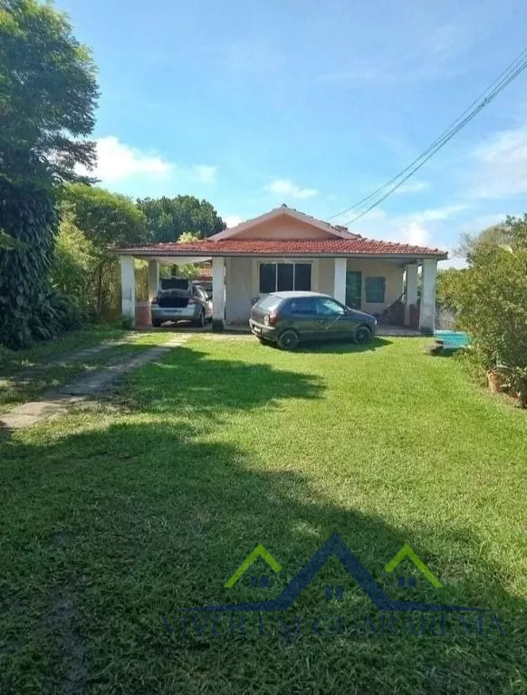 CHÁCARA NA DIVISA DE GUARAREMA