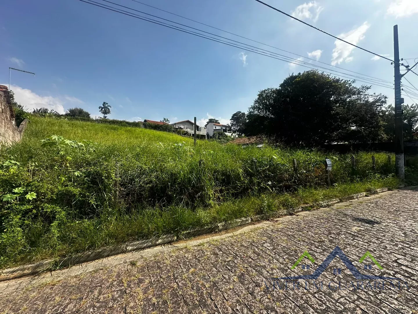 LINDO TERRENO À VENDA NO BAIRRO FREGUESIA DA ESCADA — Miniatura 2
