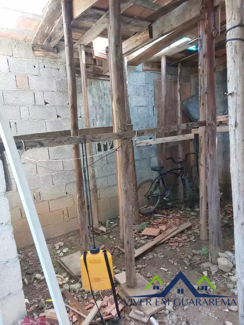 TERRENO COM PEQUENA CASA SEMI-PRONTA — Miniatura 8