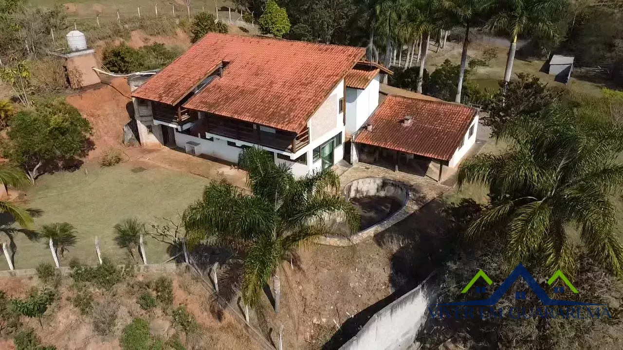 SÍTIO NO BAIRRO CAPOEIRINHA