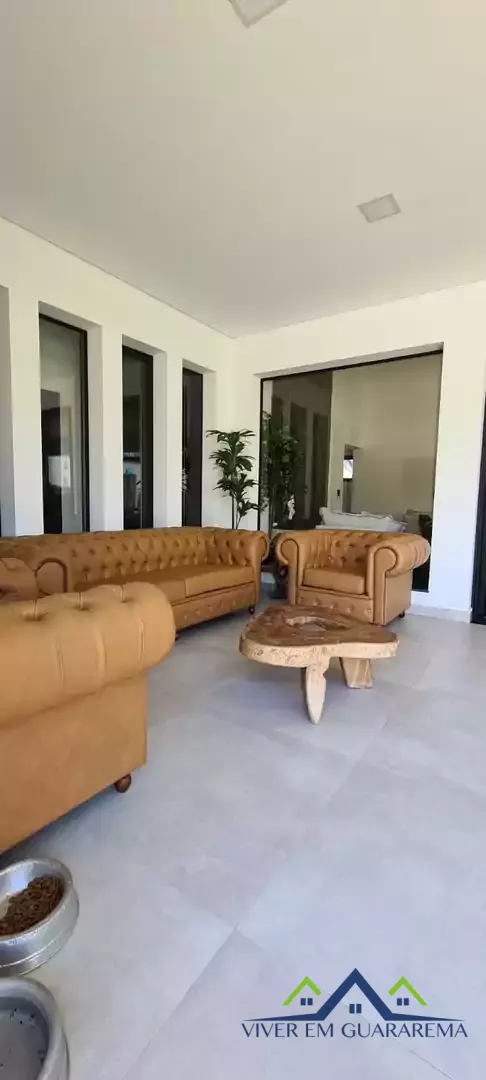 BELÍSSIMA CASA EM CONDOMINÍO FECHADO — Miniatura 17