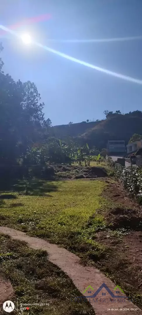 CASA COM CABANA DE MADEIRA NO ITAÓCA — Miniatura 4