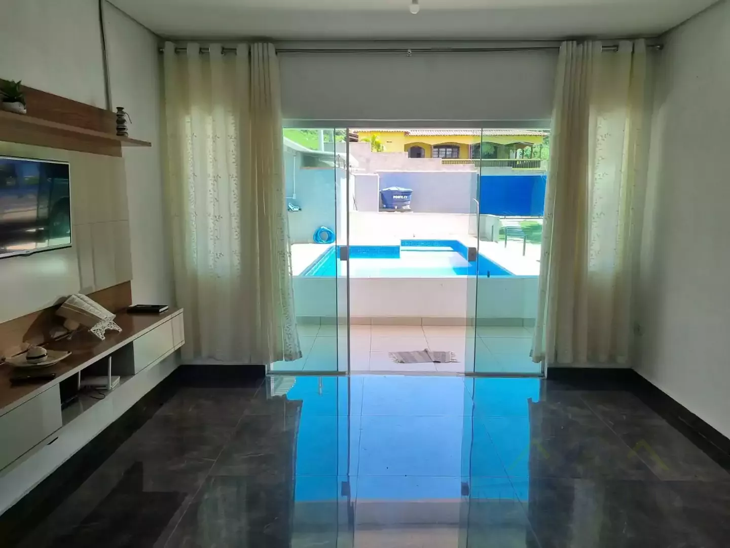 CASA COM PISCINA À VENDA NO COSTÃO — Miniatura 7