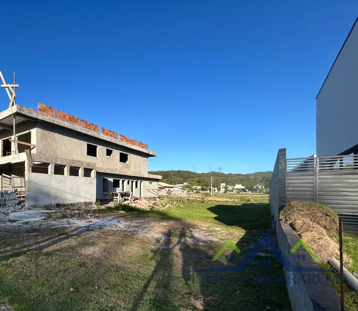 TERRENO NO CONDOMÍNIO ÁGUAS DO PARAÍBA