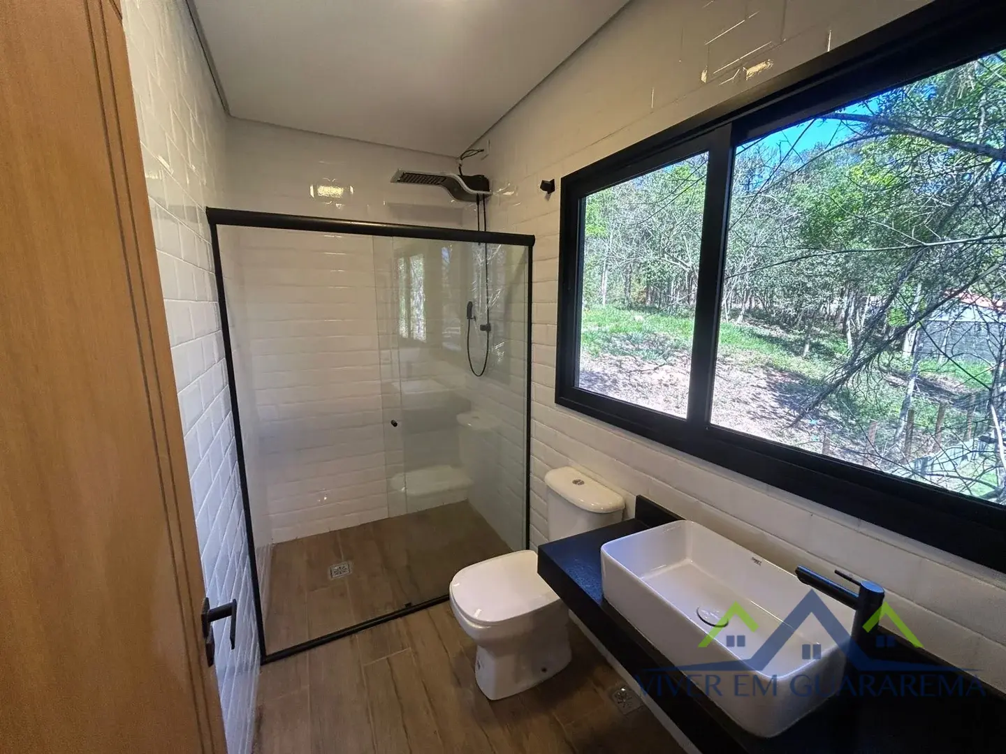 CASA CONTAINER EM ÁREA TRANQUILA COM TERRENO AMPLO — Miniatura 7