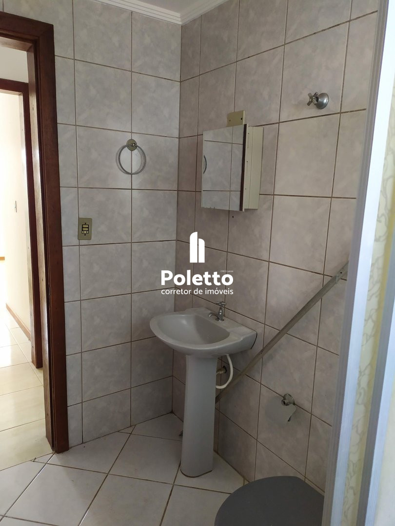 Vende-se Apartamento de 3 Dormitório no Centro de Marau — Miniatura 3