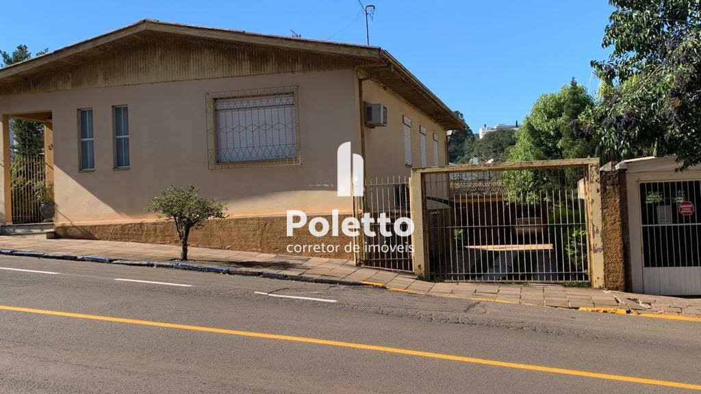 Vende-se casa no Centro de Marau — Miniatura 2