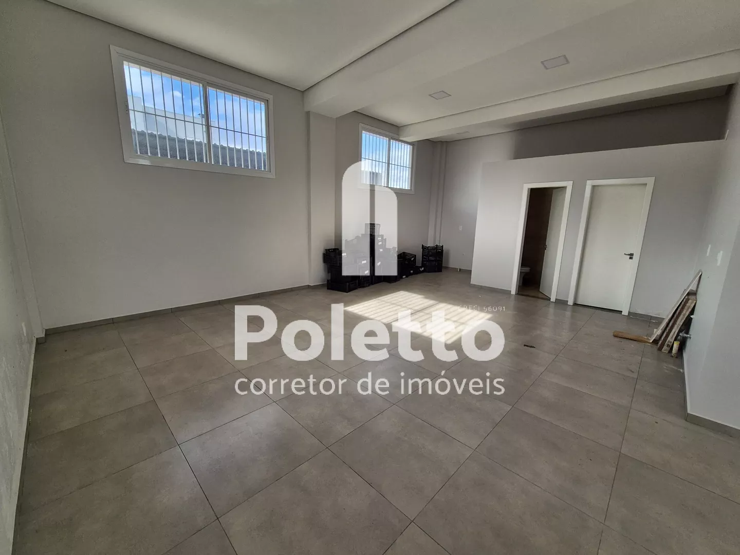 Excelente sala comercial na Avenida do Bairro Villa Bella — Miniatura 5