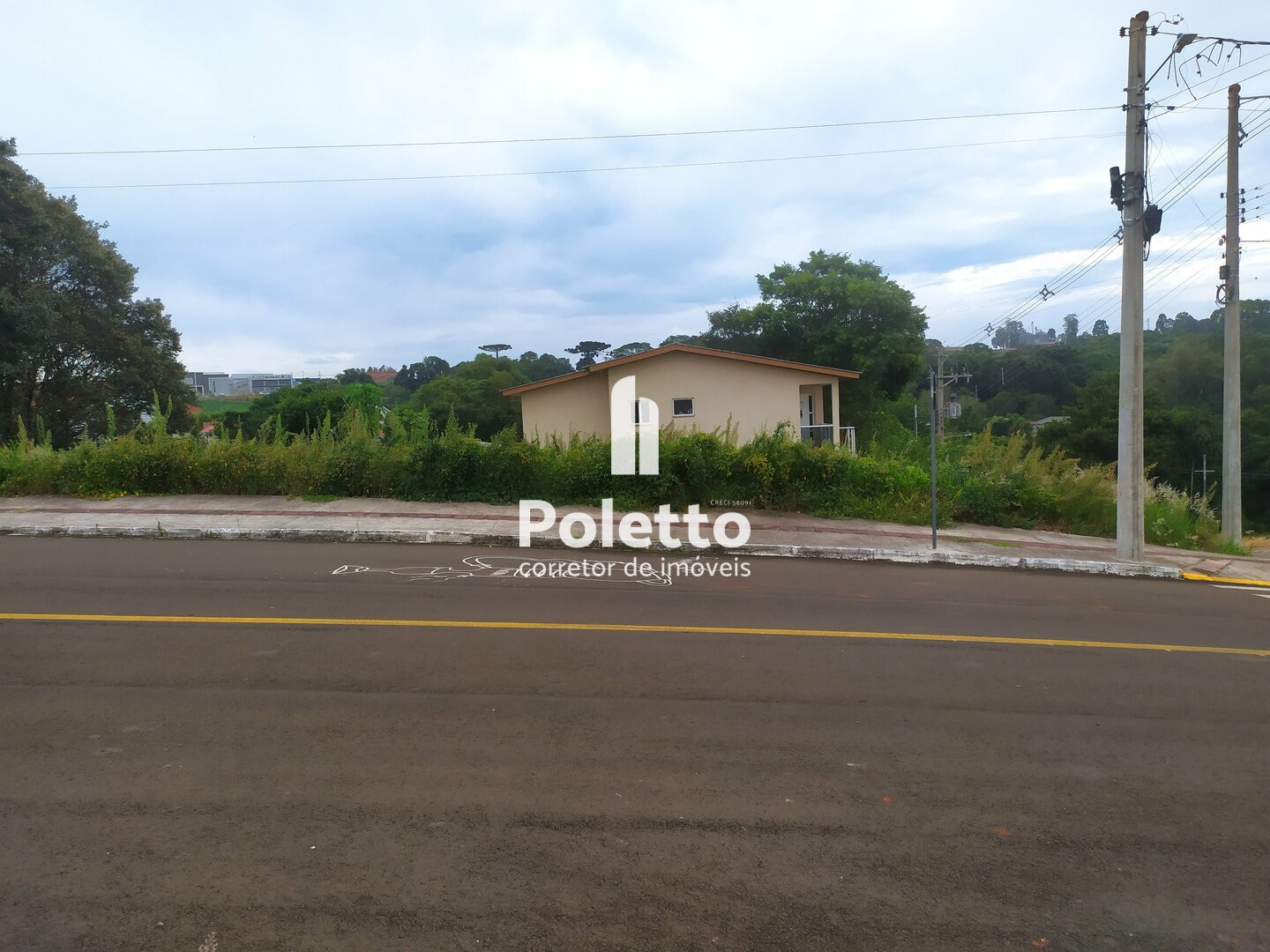 Lindo terreno de esquina em área nobre de Marau — Miniatura 3