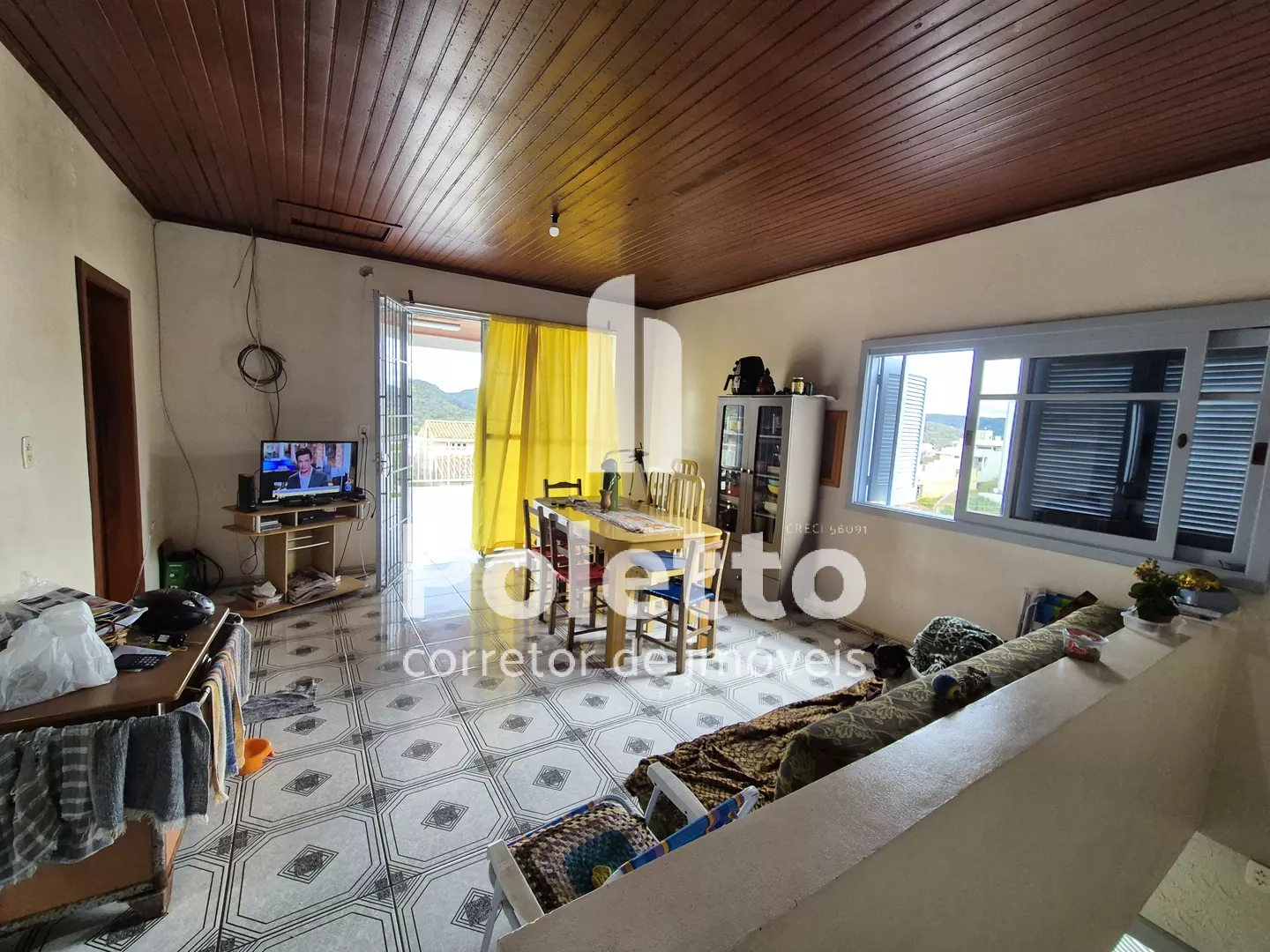 Casa com 3 andares próximo ao centro — Miniatura 9