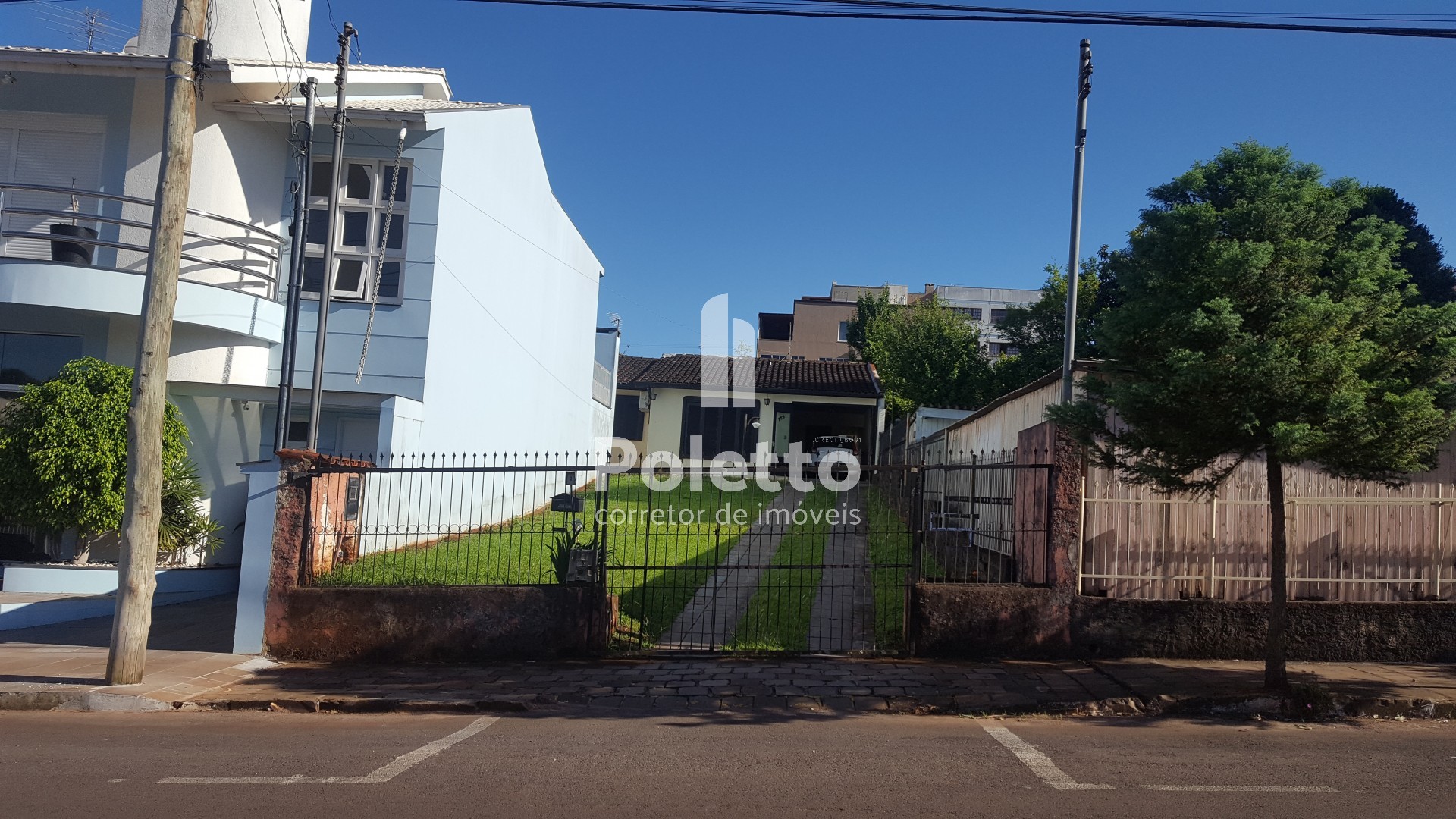 Casa com excelente pátio no centro de Marau — Miniatura 3