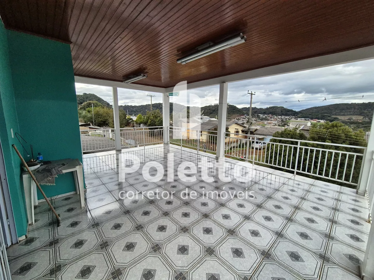 Casa com 3 andares próximo ao centro — Miniatura 11