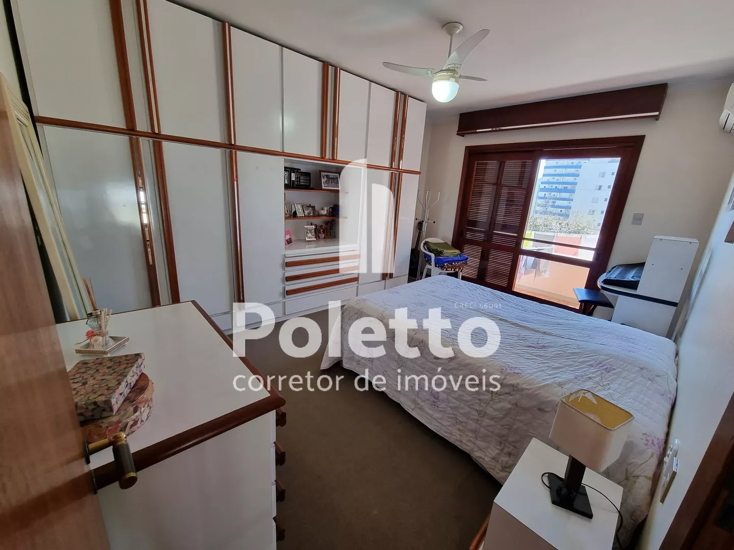 Vende-se casa no centro de Marau — Miniatura 18