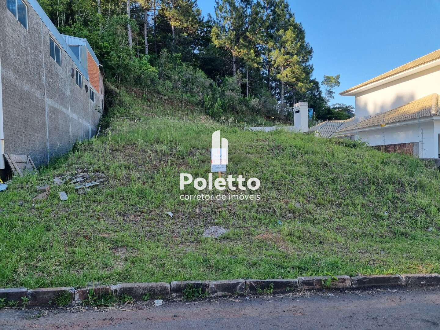 Lindo terreno próximo ao centro de Marau — Miniatura 2