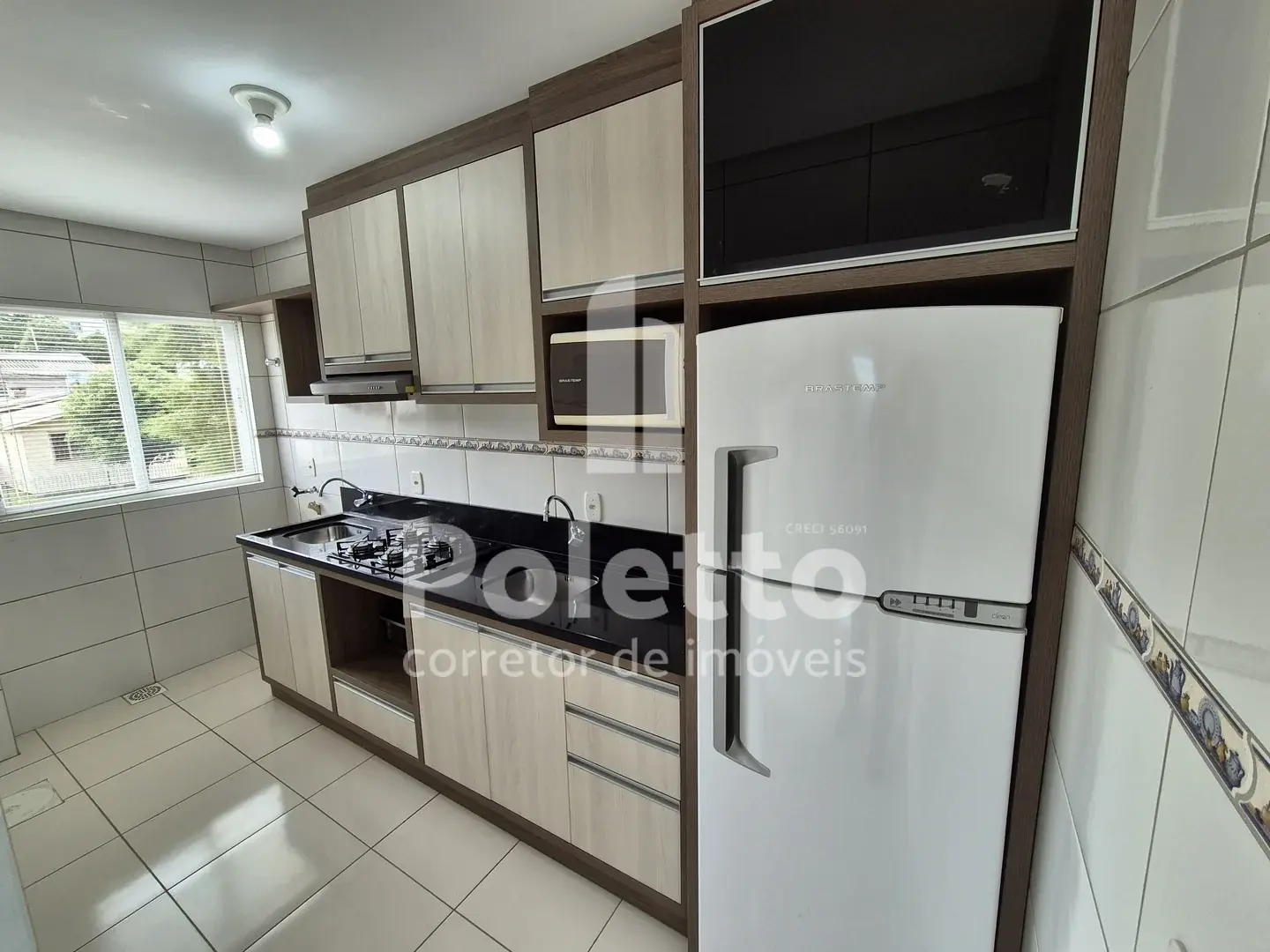Vende-se apartamento MOBILIADO de 02 quartos — Miniatura 8