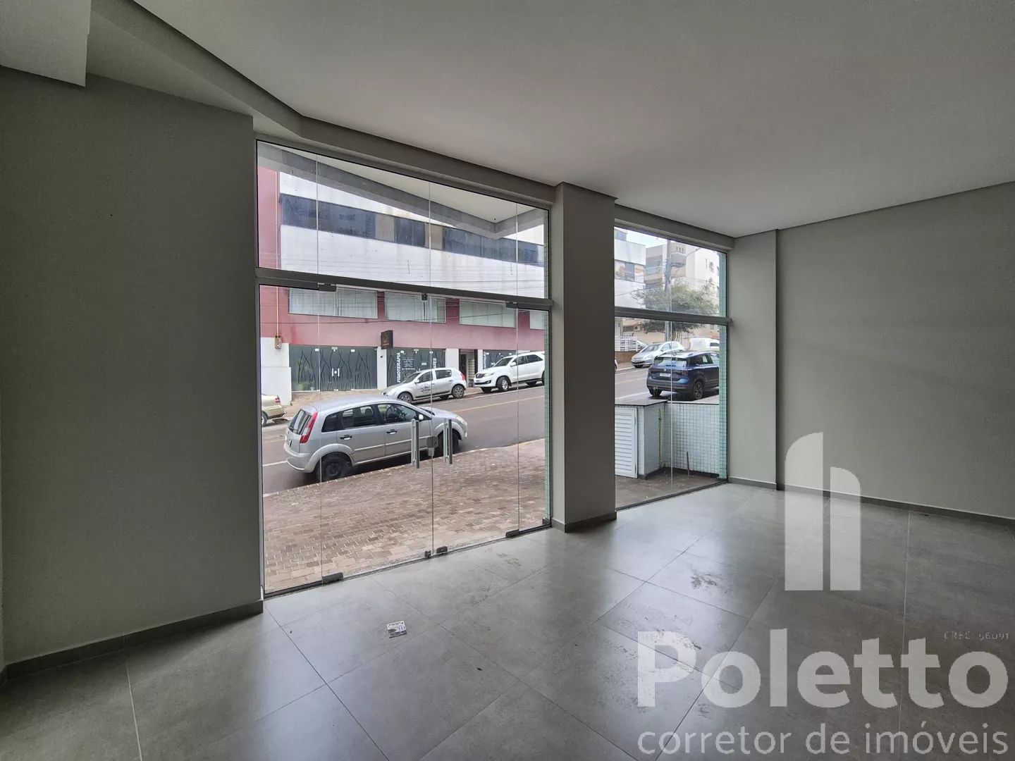 Sala comercial no centro de Marau — Miniatura 3