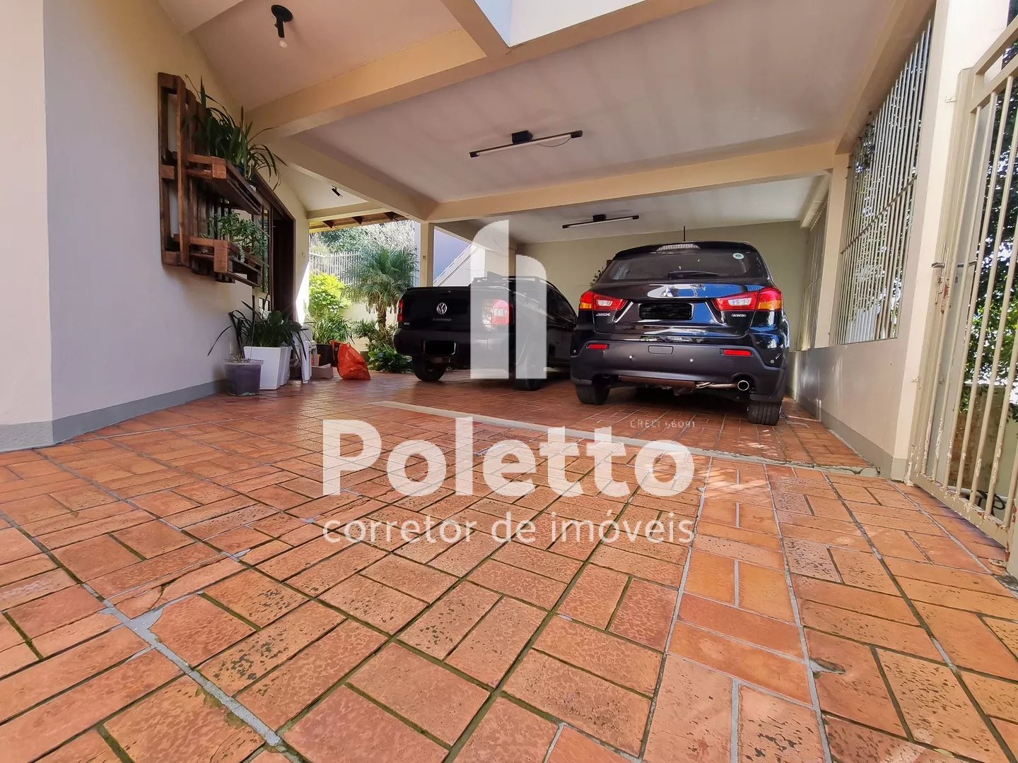 Vende-se casa no centro de Marau — Miniatura 5