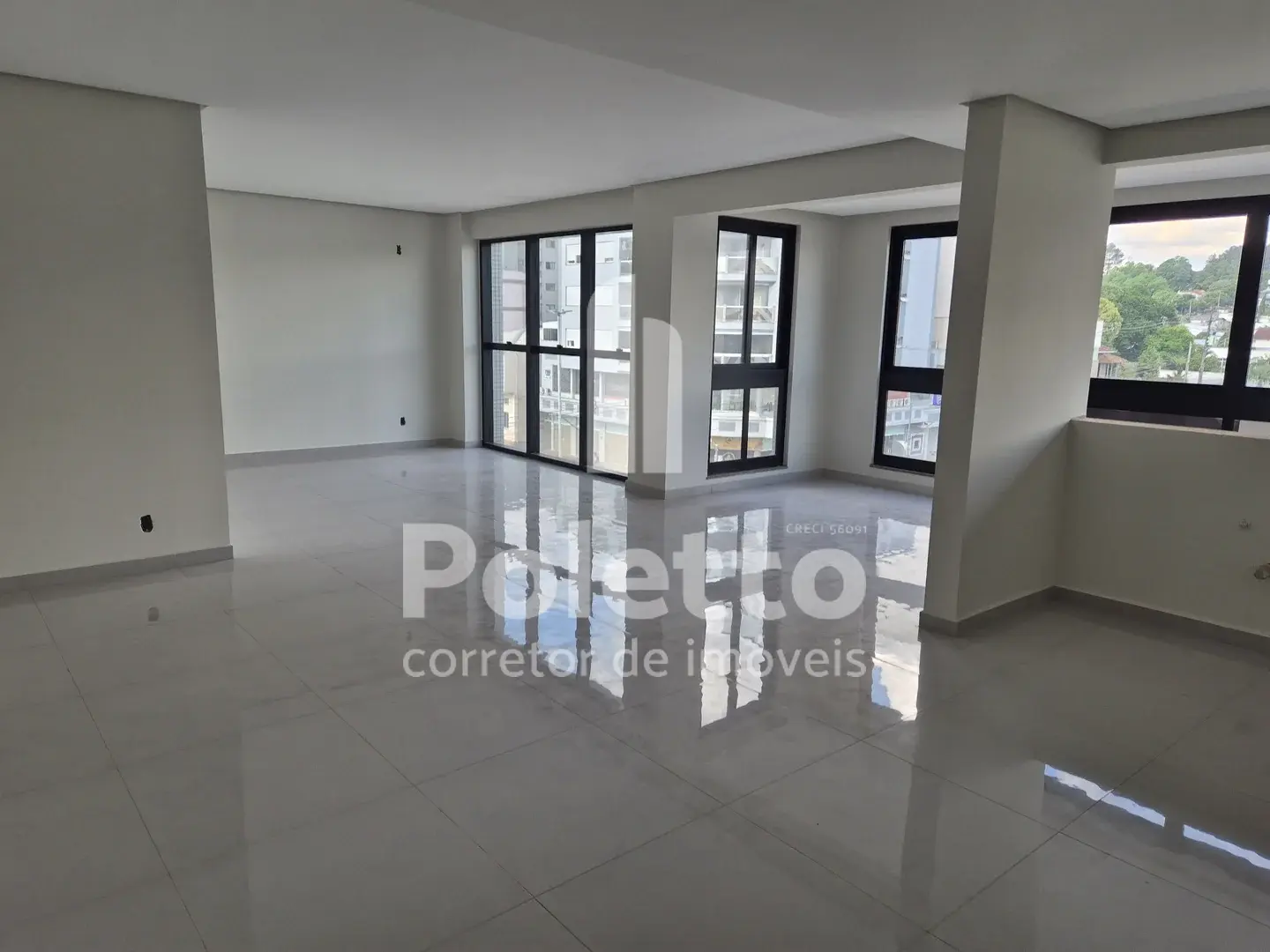 Apartamento de alto padrão — Miniatura 3