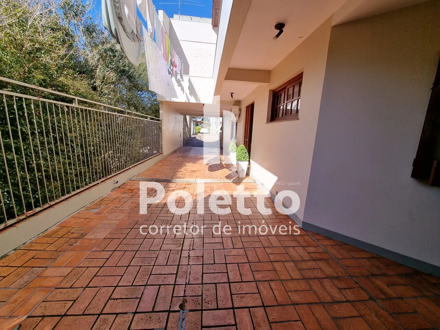 Vende-se casa no centro de Marau — Miniatura 6