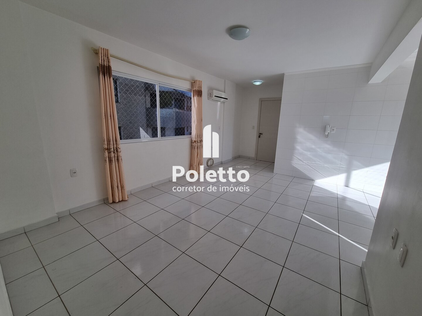 Aluga-se apartamento no centro de Marau — Miniatura 4