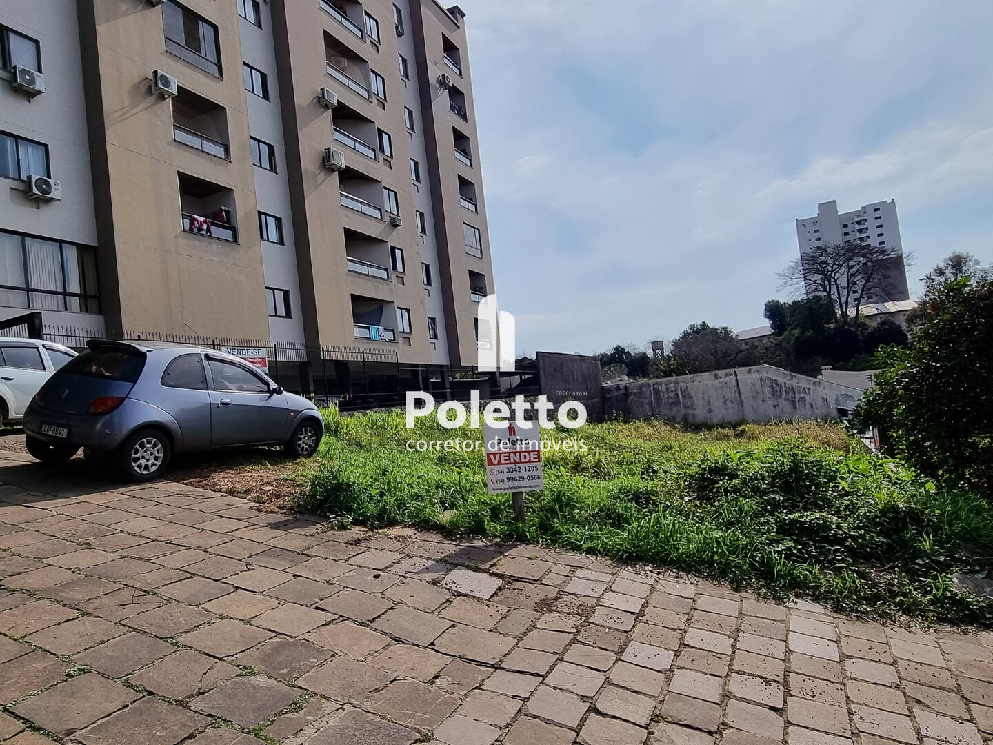 Vende-se terreno no Centro de Marau — Miniatura 2