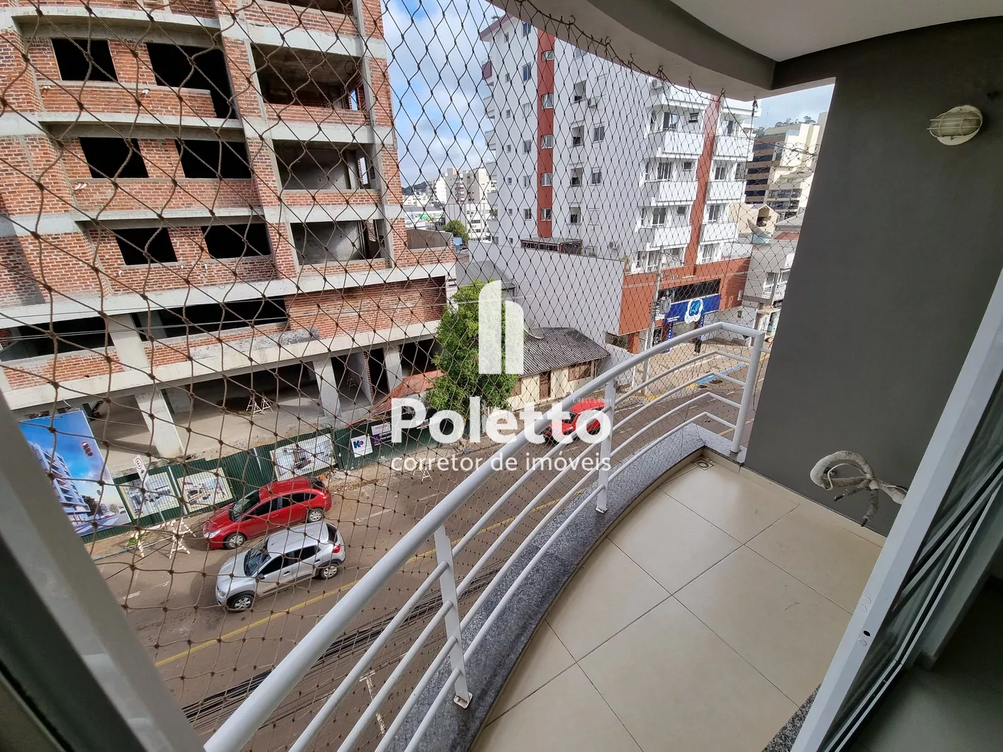 Vende-se apartamento de 03 quartos no centro de Marau — Miniatura 7