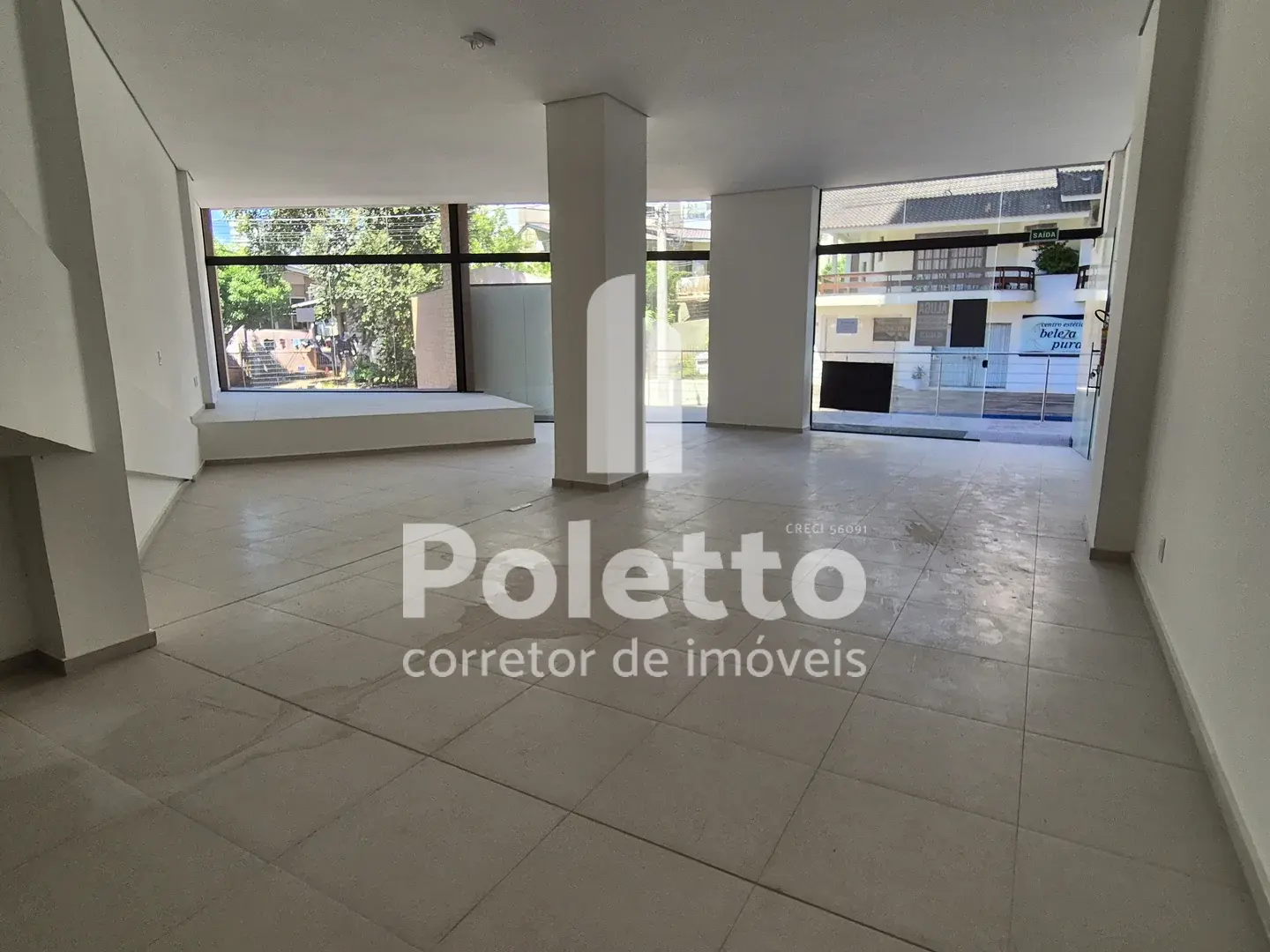 Aluga sala comercial no centro de Marau — Miniatura 6