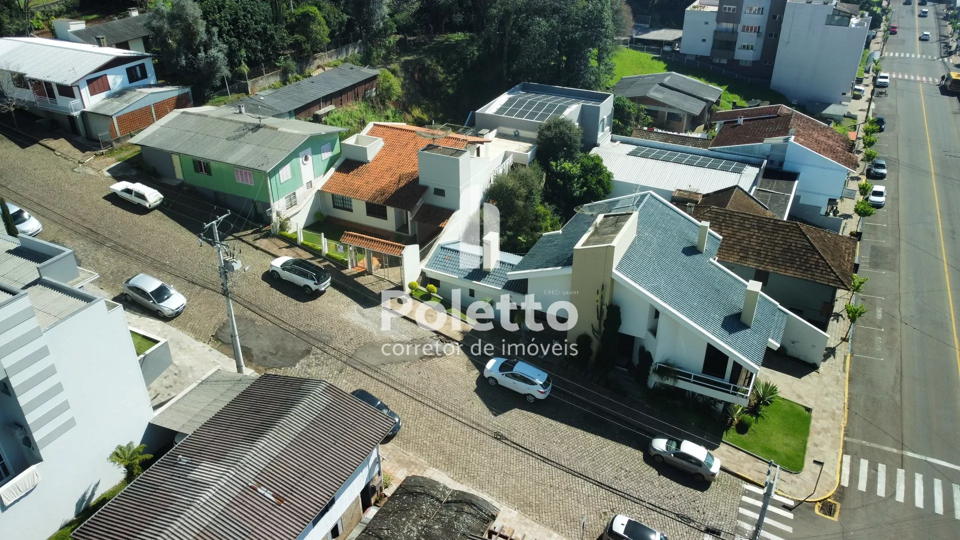 Vende-se casa no centro de Marau — Miniatura 2