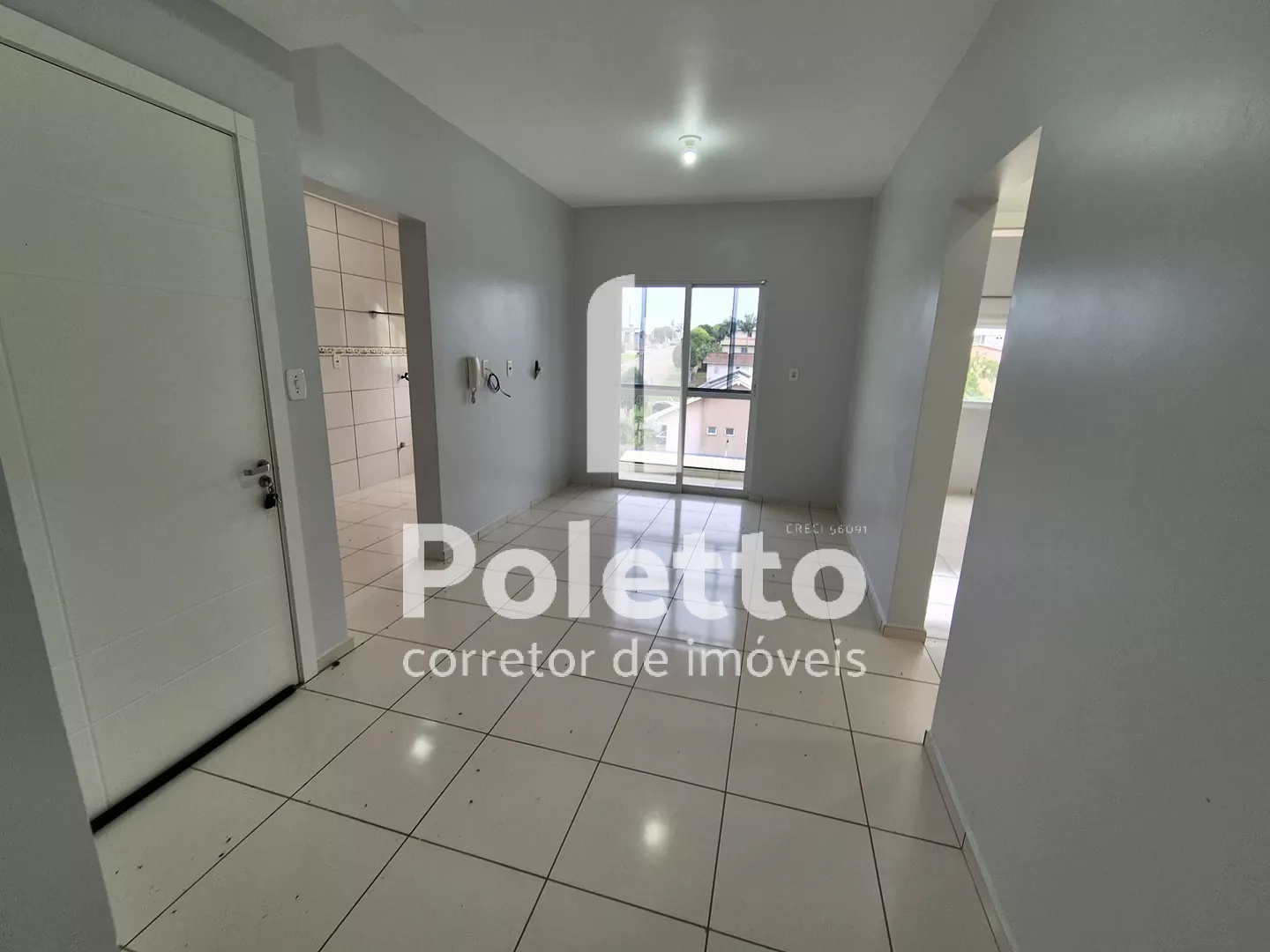 Aluga-se apartamento com 2 quartos — Miniatura 2