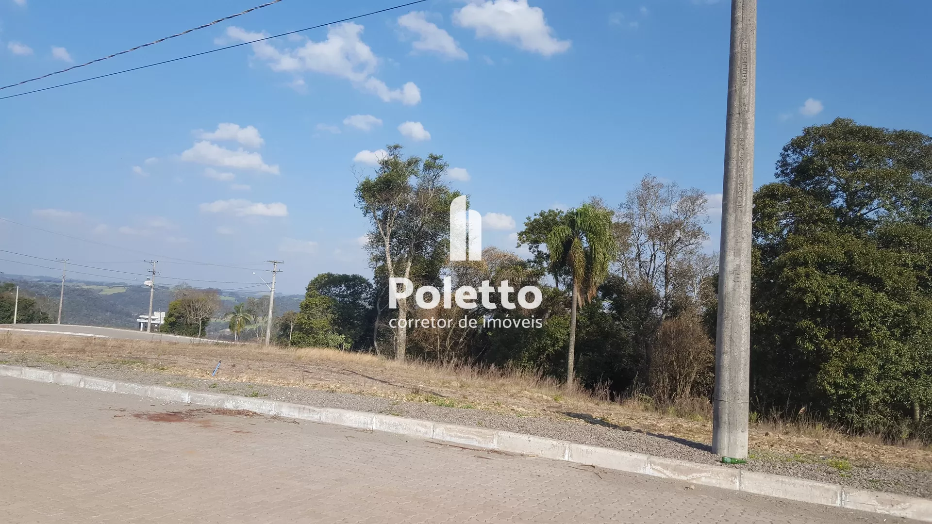 Vende-se lindo terreno e ponto alto da cidade de Marau — Miniatura 3
