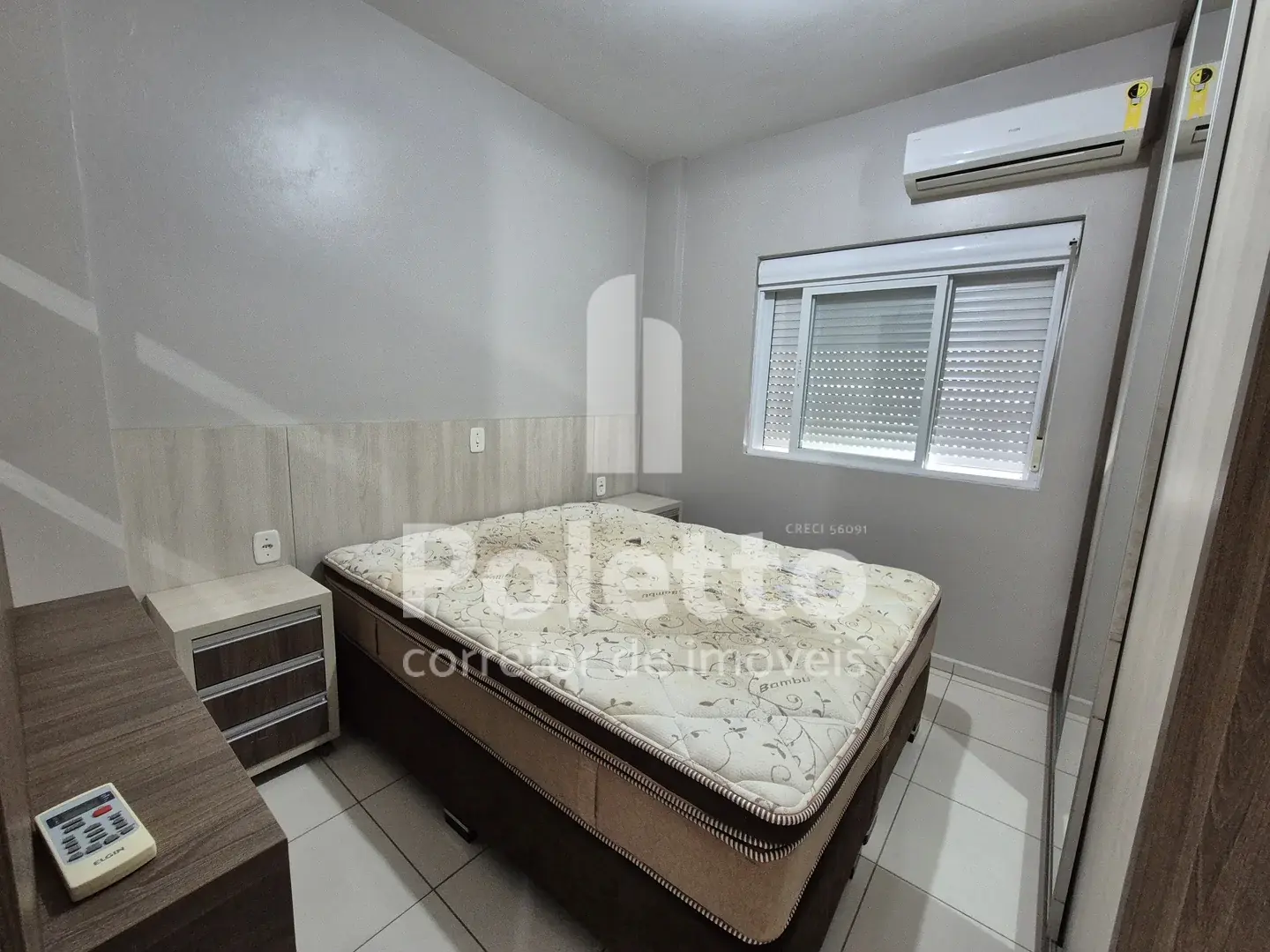 Vende-se apartamento MOBILIADO de 02 quartos — Miniatura 11