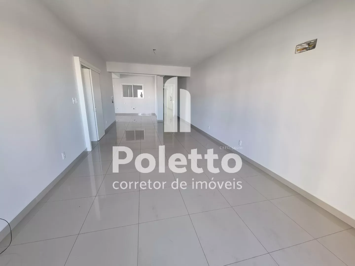 Maravilhoso apartamento de 02 dormitórios no Centro de Marau — Miniatura 6