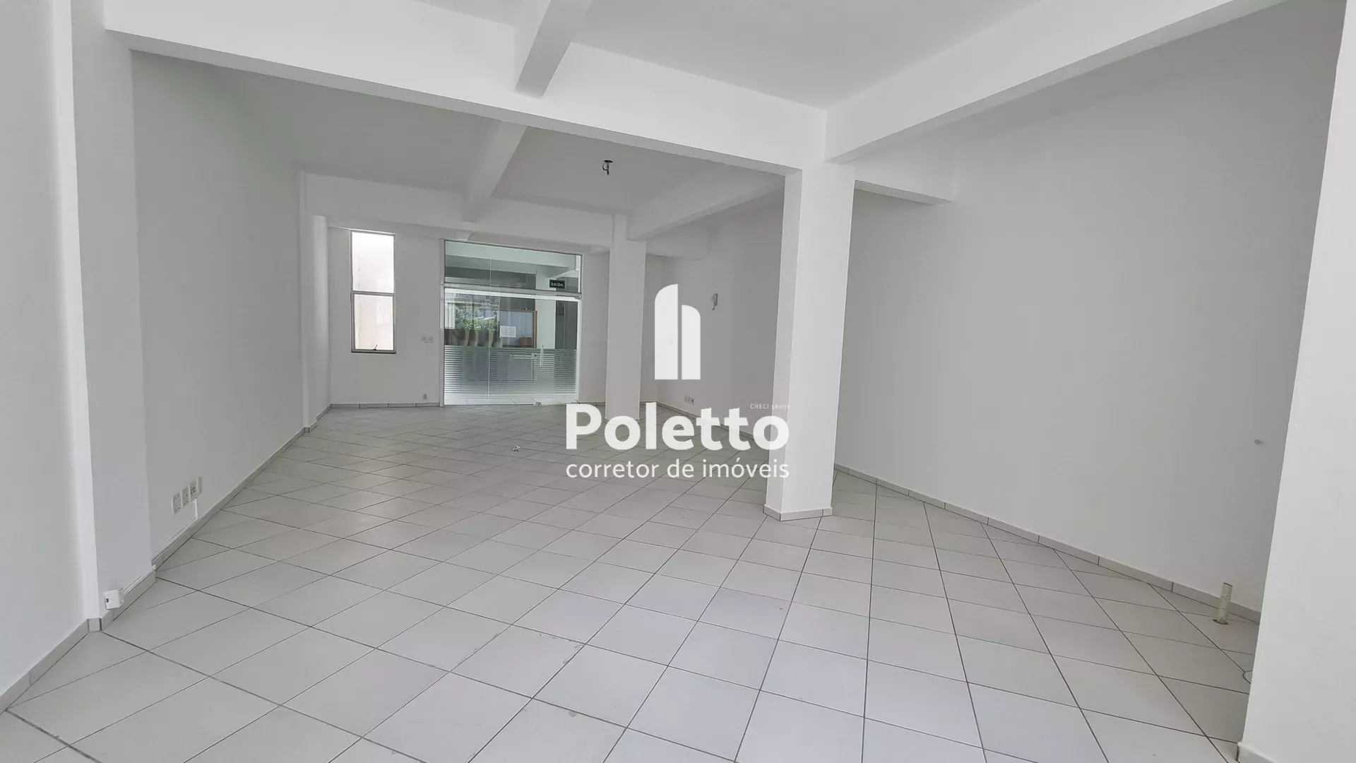 Aluga-se sala comercial em galeria no centro de Marau — Miniatura 4