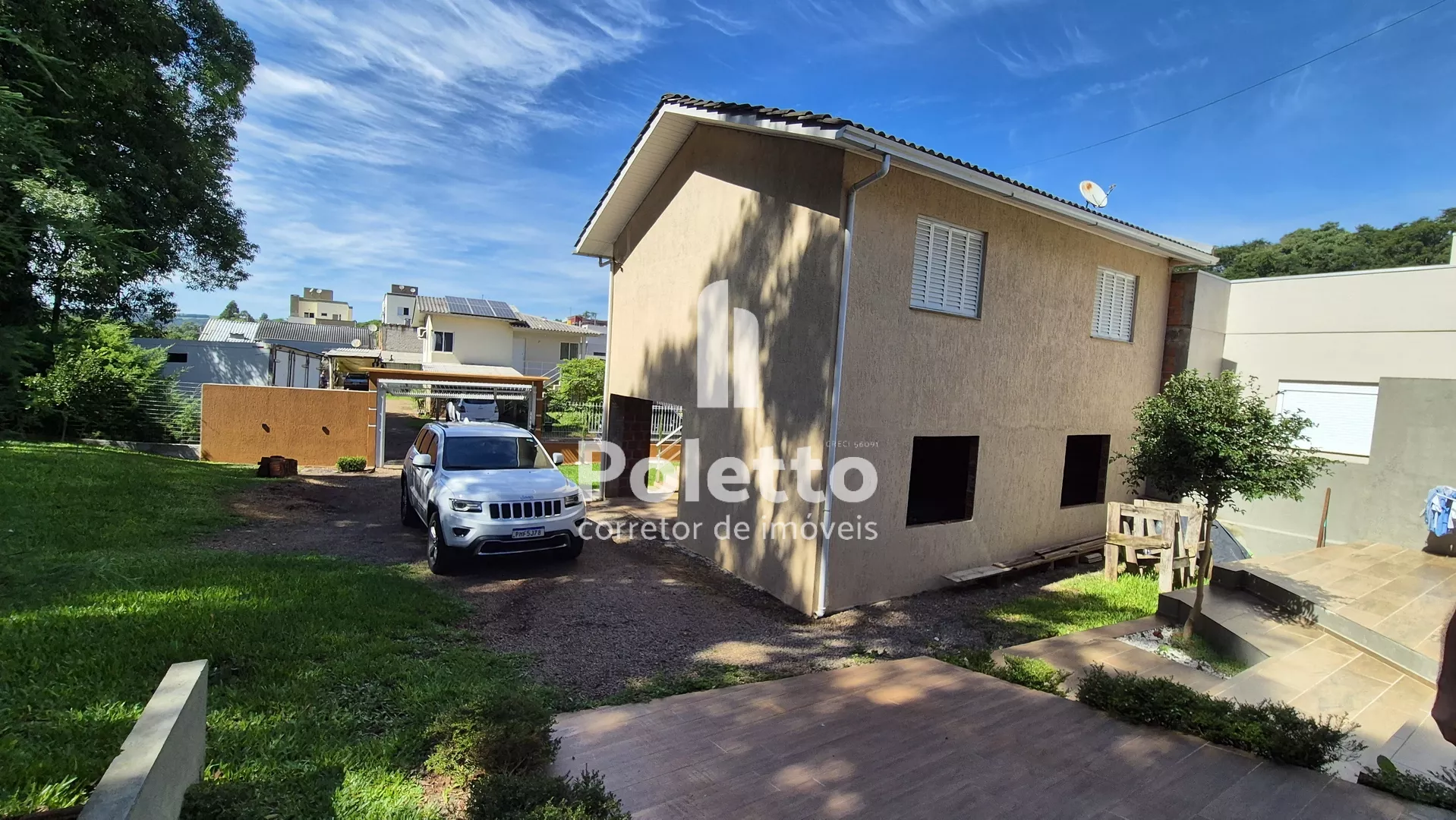 Vende-se casa com 2 dormitórios — Miniatura 2