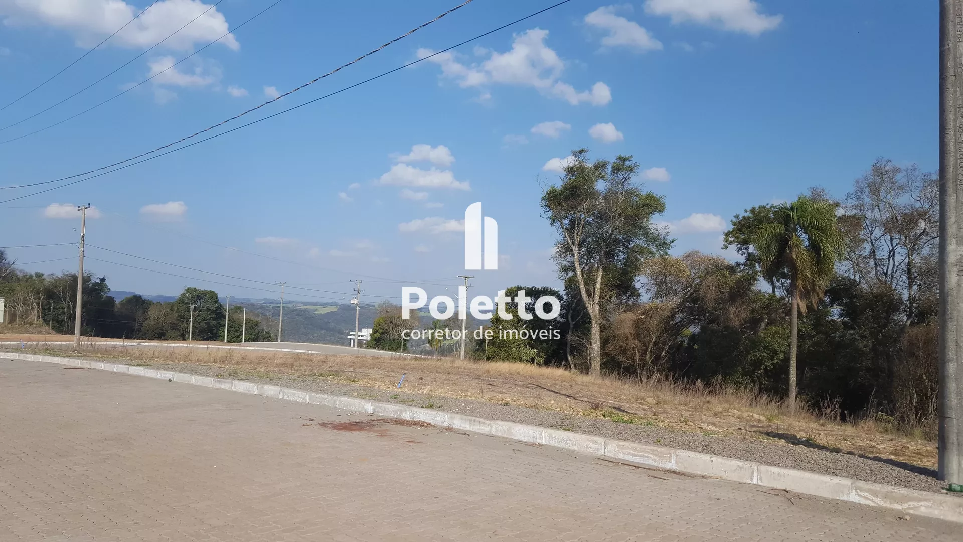 Vende-se lindo terreno e ponto alto da cidade de Marau — Miniatura 2