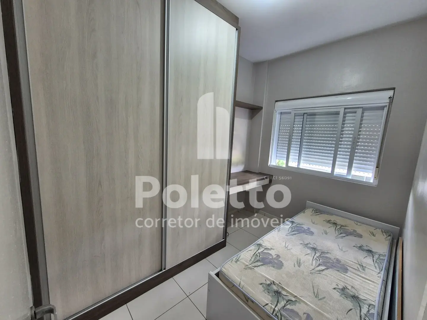 Vende-se apartamento MOBILIADO de 02 quartos — Miniatura 9