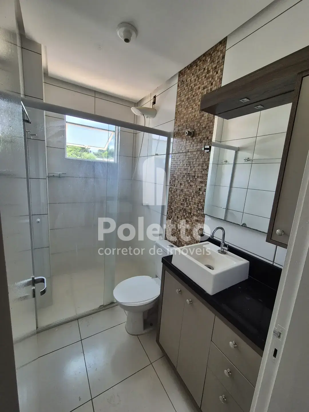 Vende-se apartamento MOBILIADO de 02 quartos — Miniatura 10