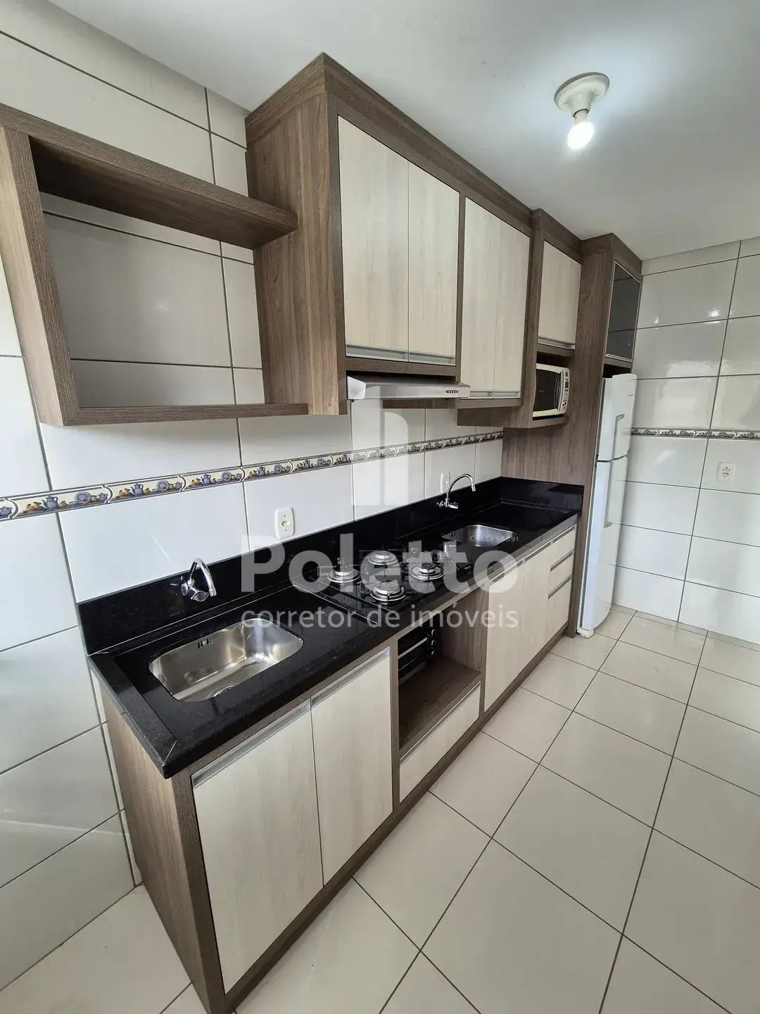Vende-se apartamento MOBILIADO de 02 quartos — Miniatura 6