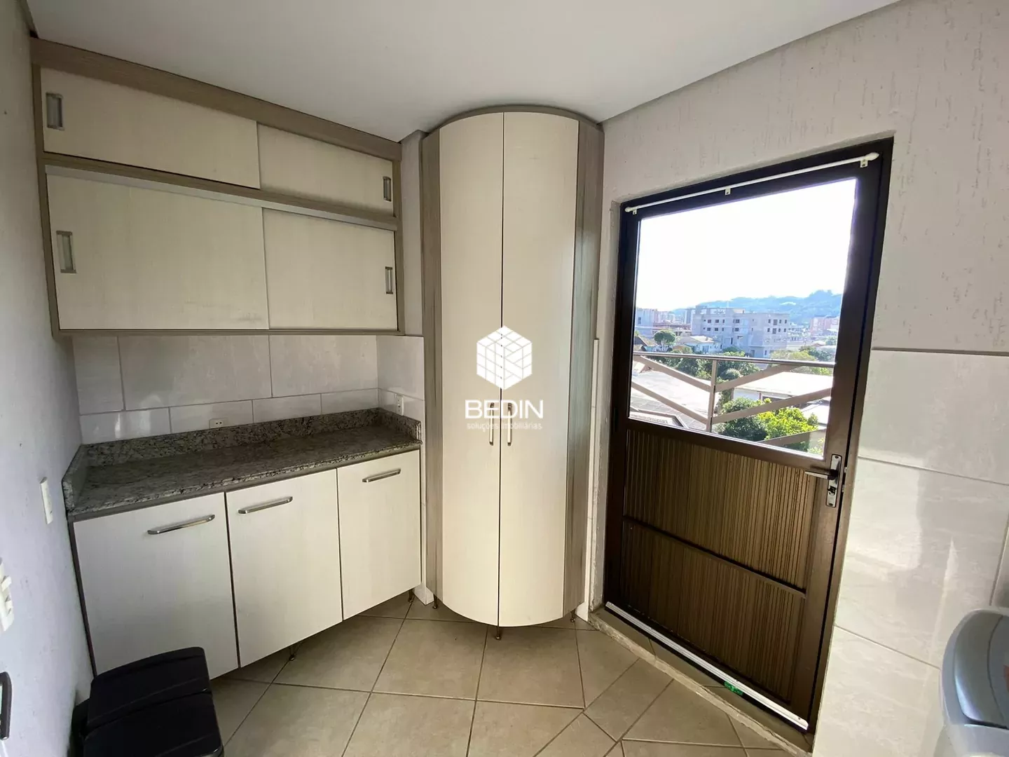 Apartamento com 03 dormitórios para locação no Centro de Serafina Corrêa — Miniatura 13