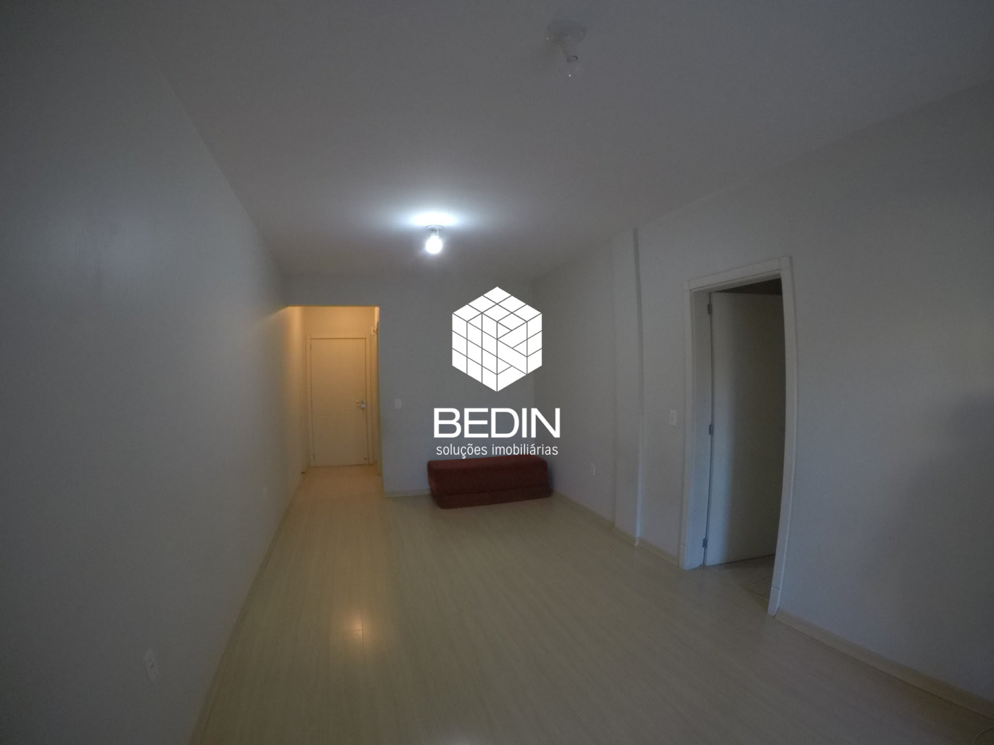 Apartamento semi mobiliado 2 dormitórios para locação, Centro em Serafina Corrêa/RS — Miniatura 4