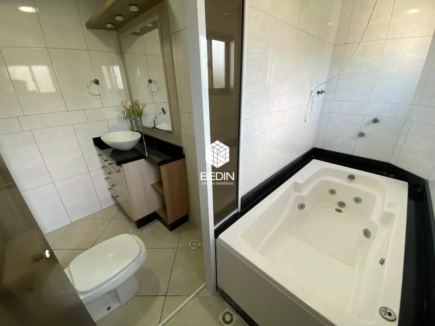 Apartamento com 03 dormitórios para locação no Centro de Serafina Corrêa — Miniatura 29