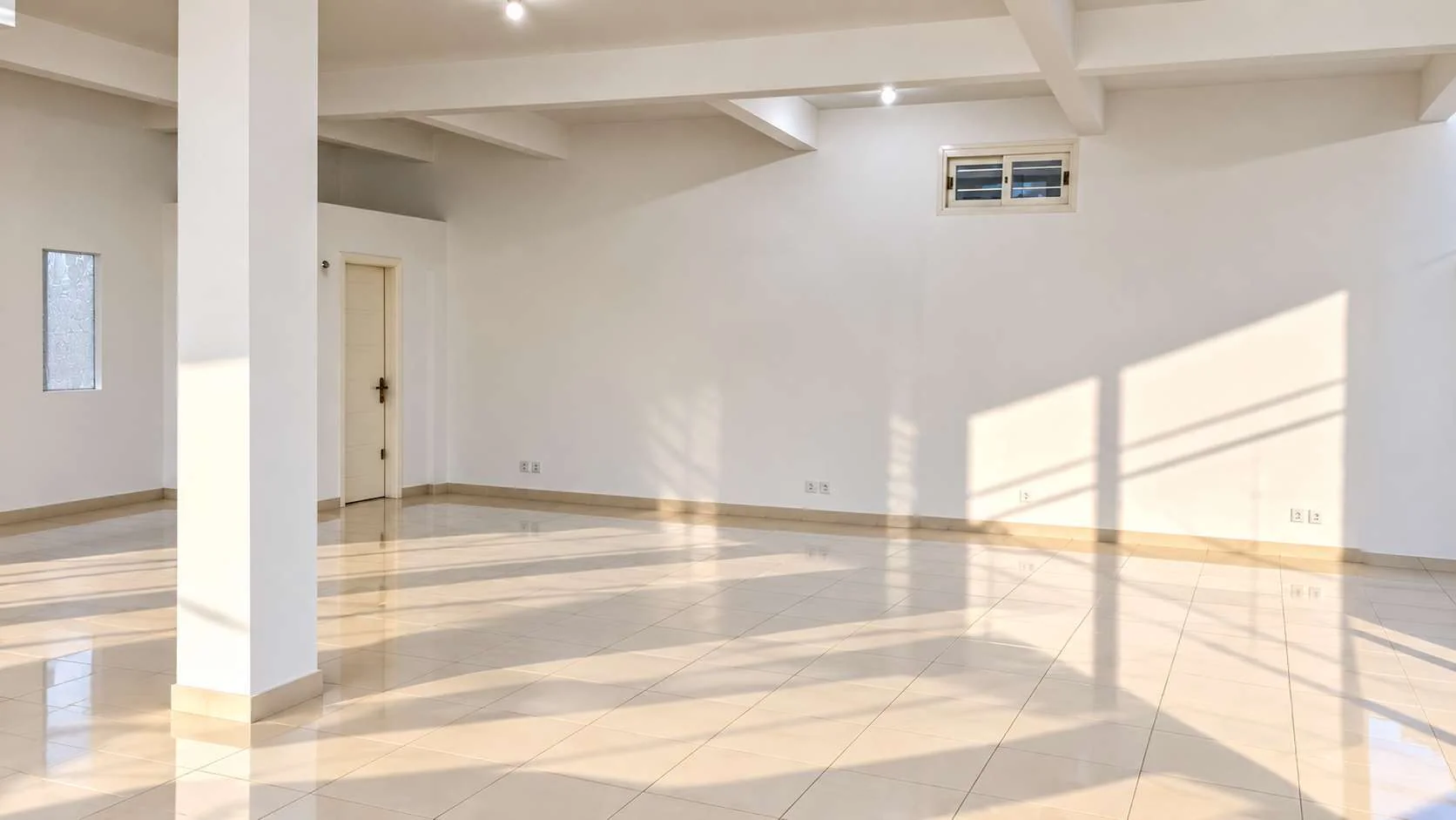 Locação - Sala comercial Locação - Sala comercial