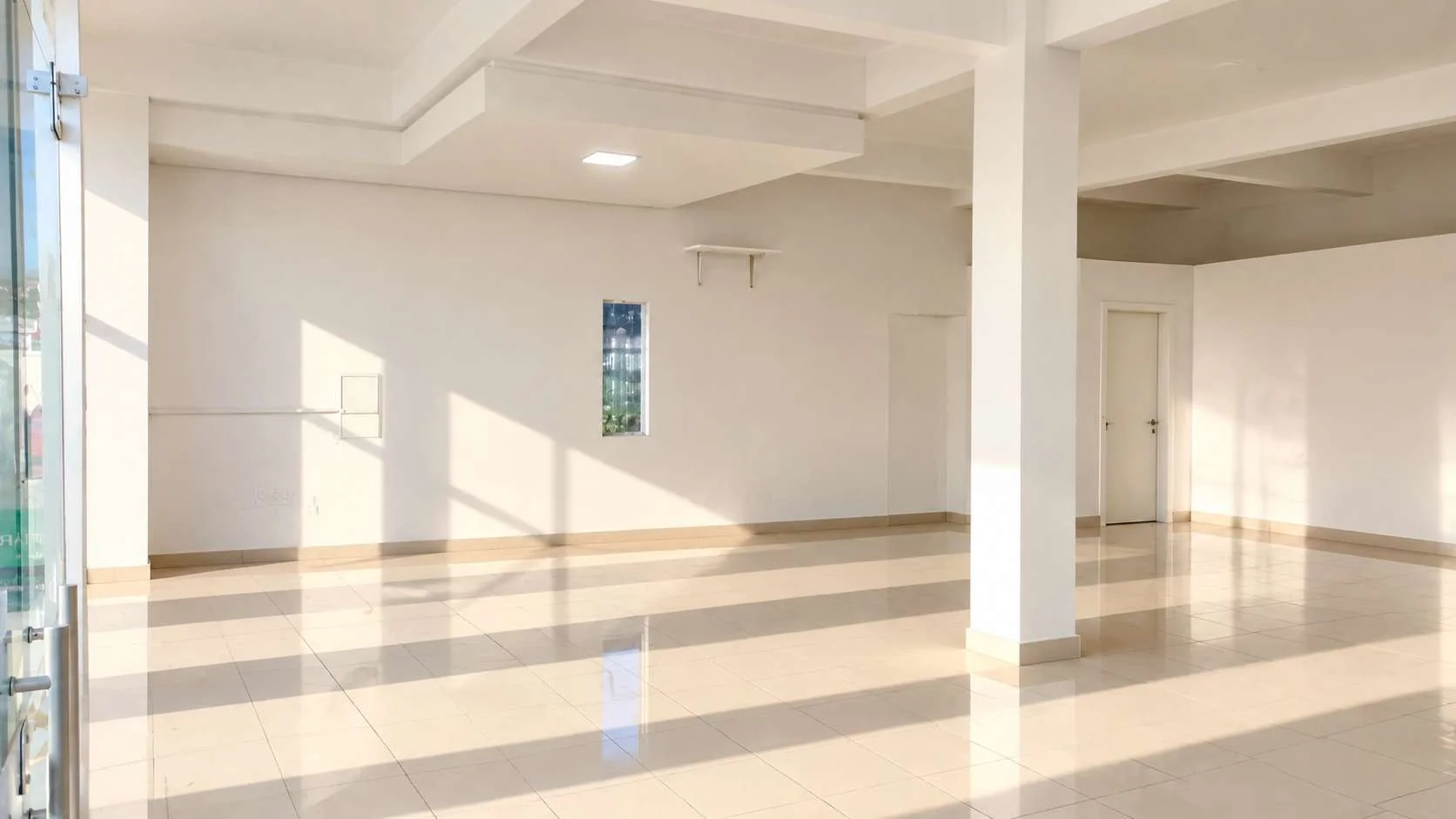 Locação - Sala comercial Locação - Sala comercial