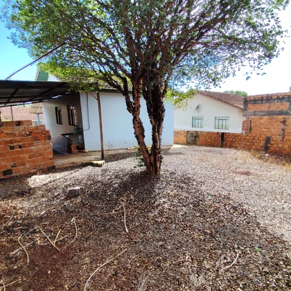Vende-se Casa