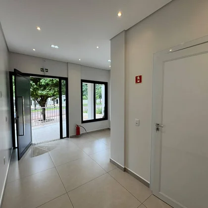 Aluga - se Sala comercial